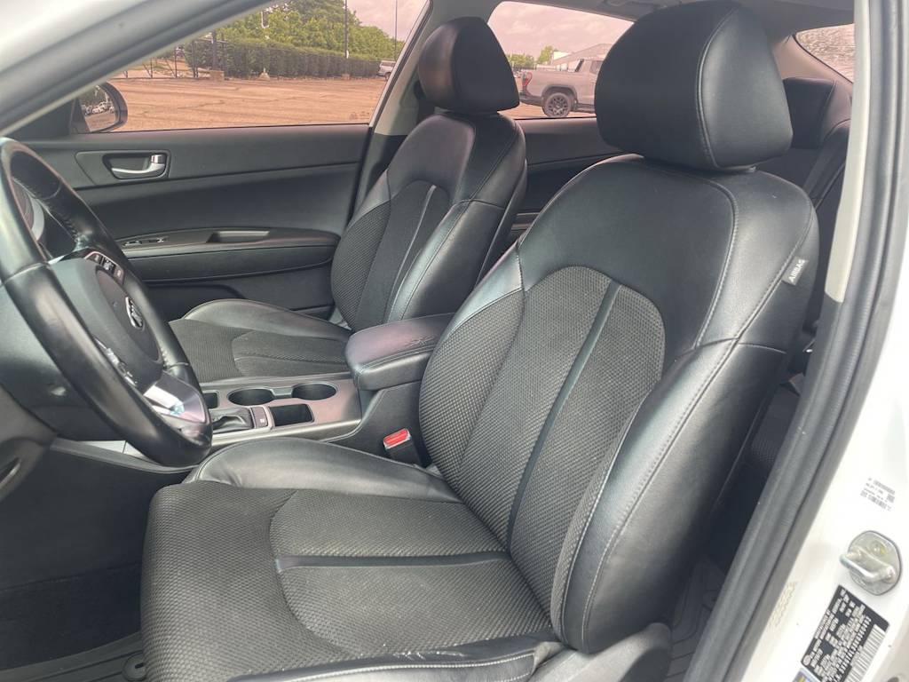 Thumbnail: 2019 Kia Optima - 9