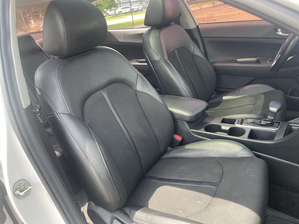 Thumbnail: 2019 Kia Optima - 10