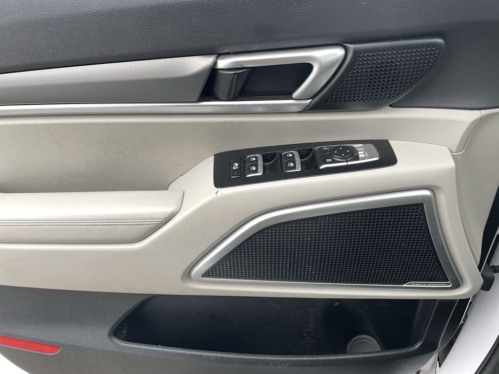 Thumbnail: 2021 Kia Telluride - 38