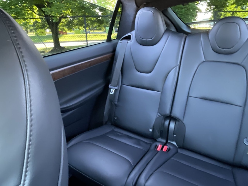 Thumbnail: 2020 Tesla Model X - 10