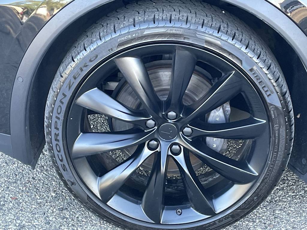 Thumbnail: 2020 Tesla Model X - 42