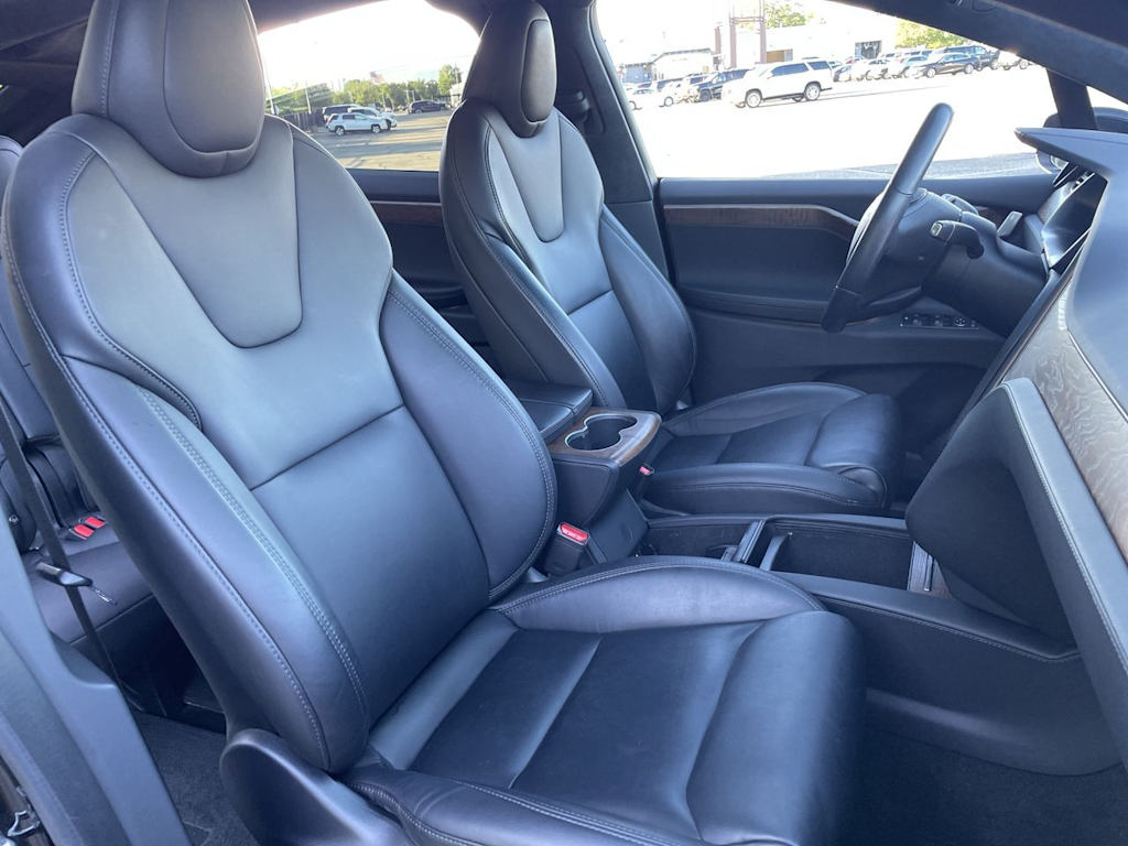 Thumbnail: 2020 Tesla Model X - 30