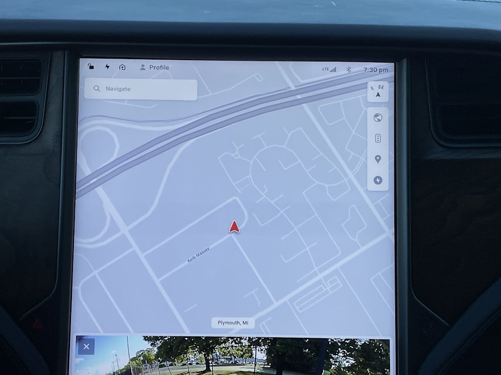Thumbnail: 2020 Tesla Model X - 36