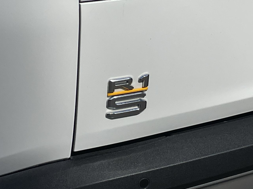 Thumbnail: 2022 Rivian R1S - 40