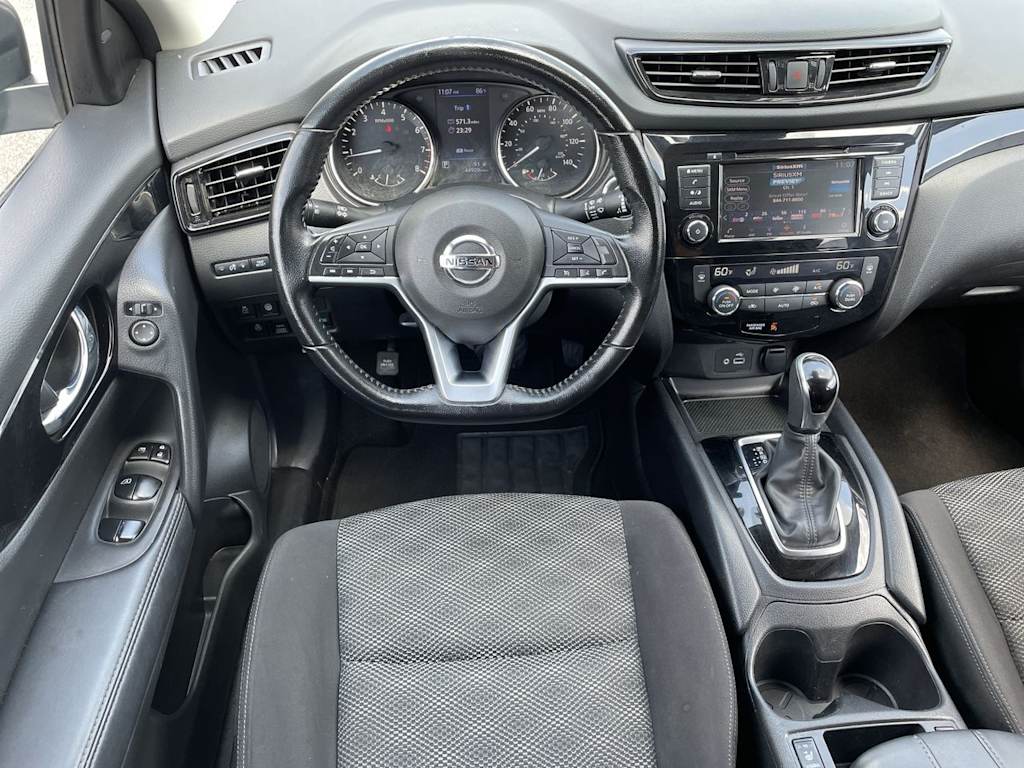 Thumbnail: 2021 Nissan Rogue Sport - 2