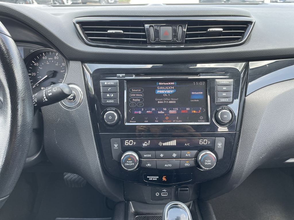 Thumbnail: 2021 Nissan Rogue Sport - 12