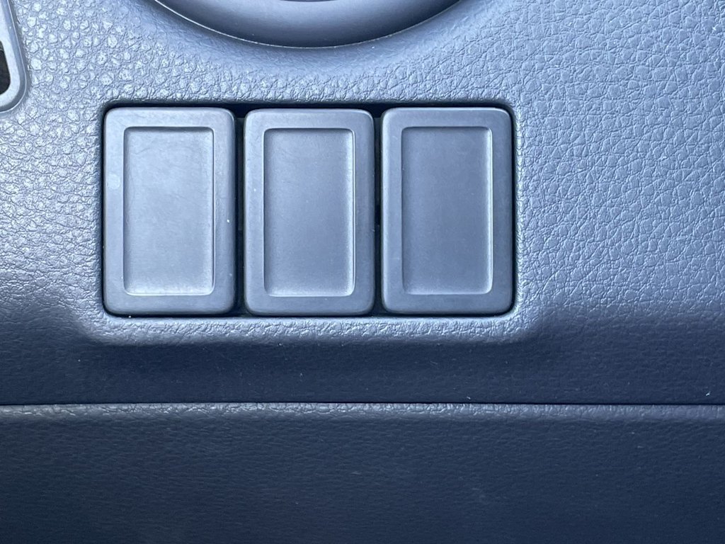 Thumbnail: 2010 Suzuki SX4 - 26