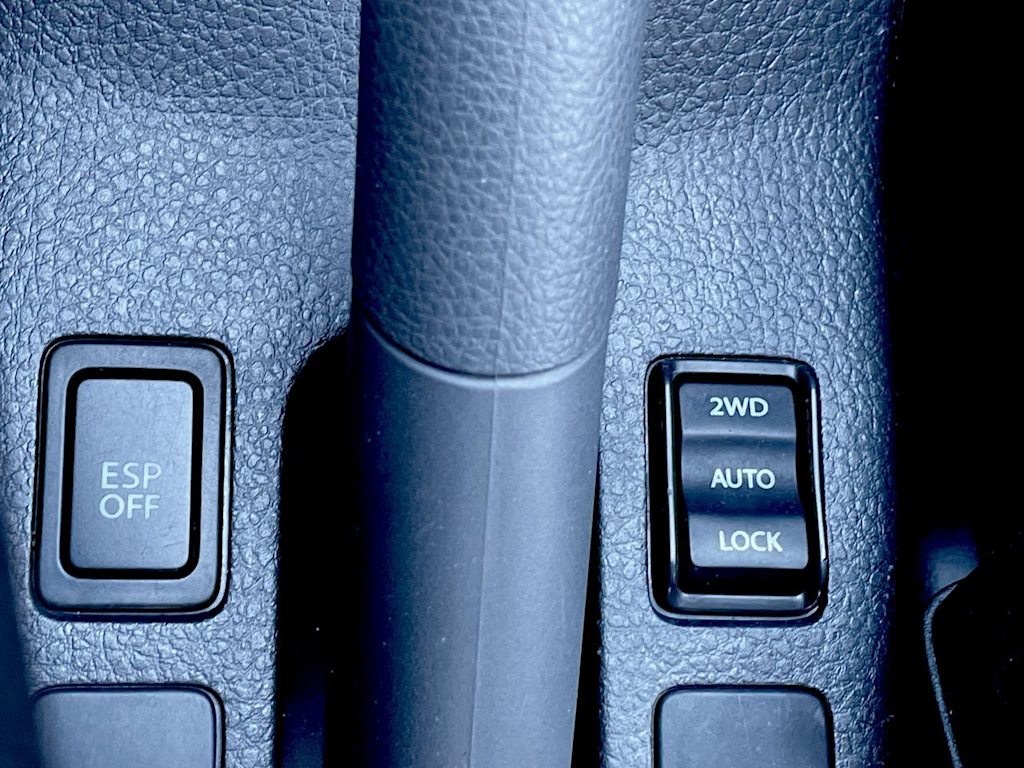 Thumbnail: 2010 Suzuki SX4 - 27