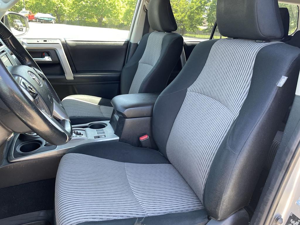 Thumbnail: 2014 Toyota 4Runner - 9