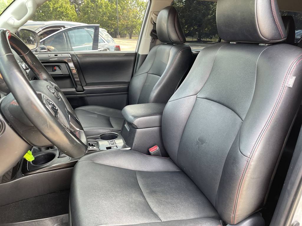 Thumbnail: 2016 Toyota 4Runner - 9