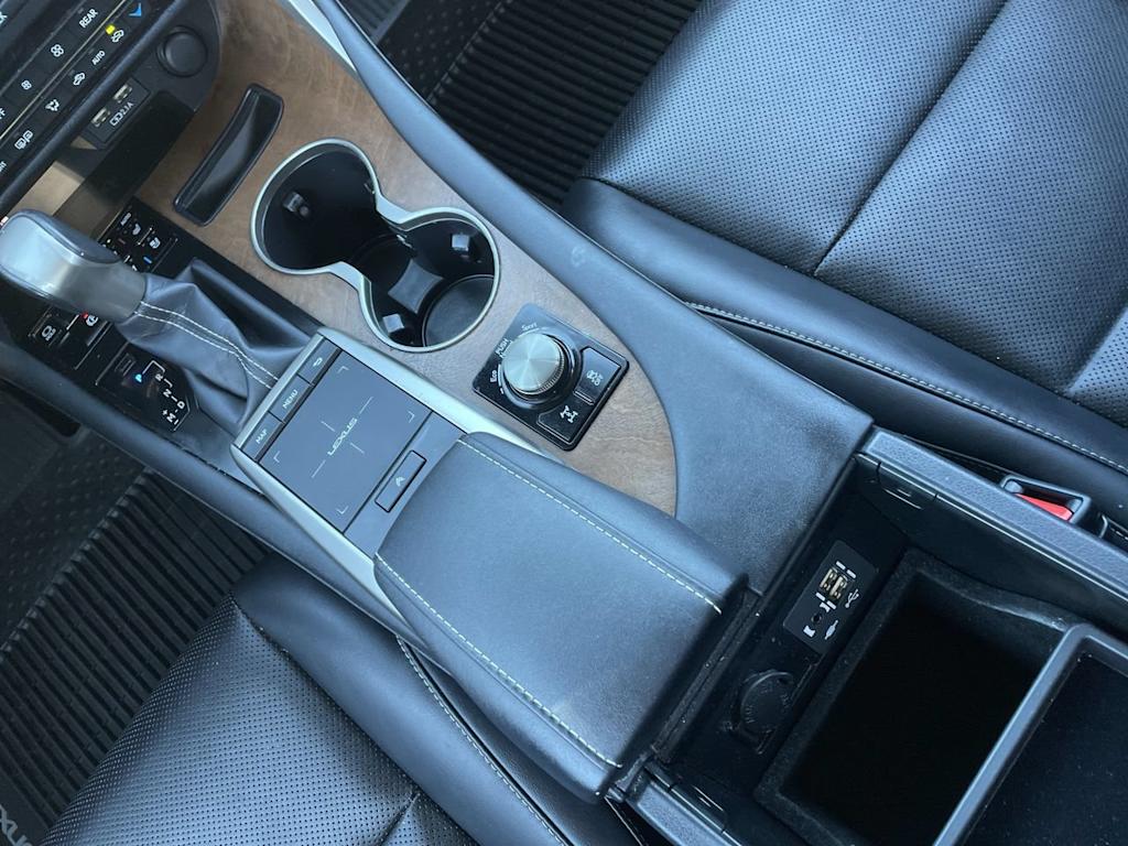 Thumbnail: 2022 Lexus RX - 13