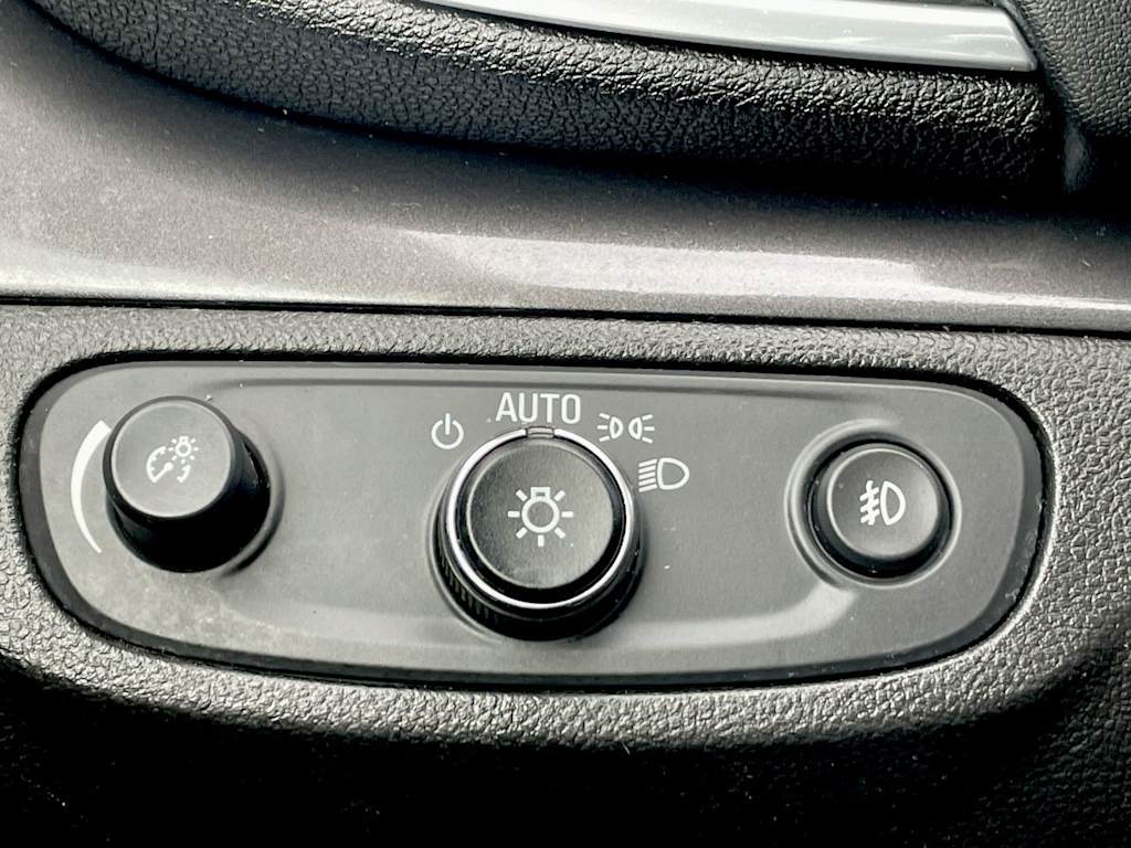 Thumbnail: 2019 Buick Encore - 33