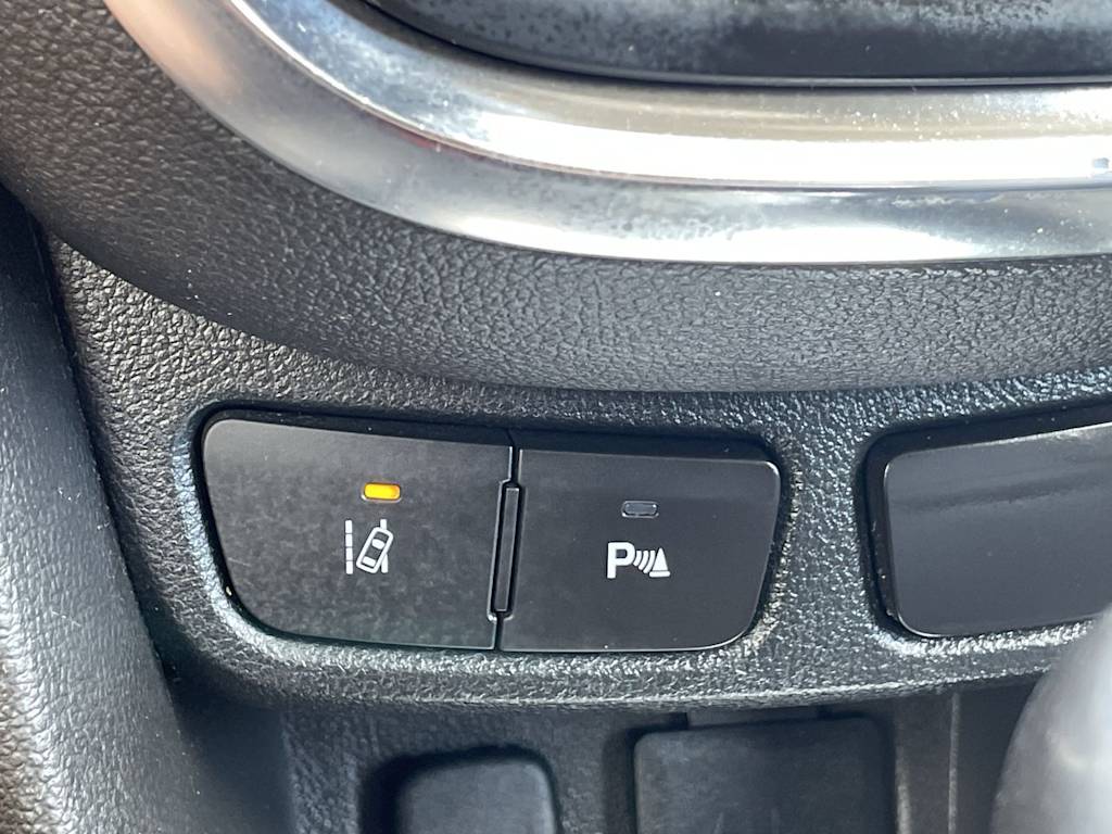 Thumbnail: 2016 Buick Encore - 33