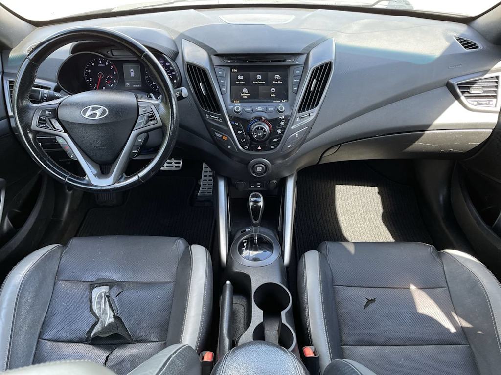 Thumbnail: 2016 Hyundai Veloster - 8
