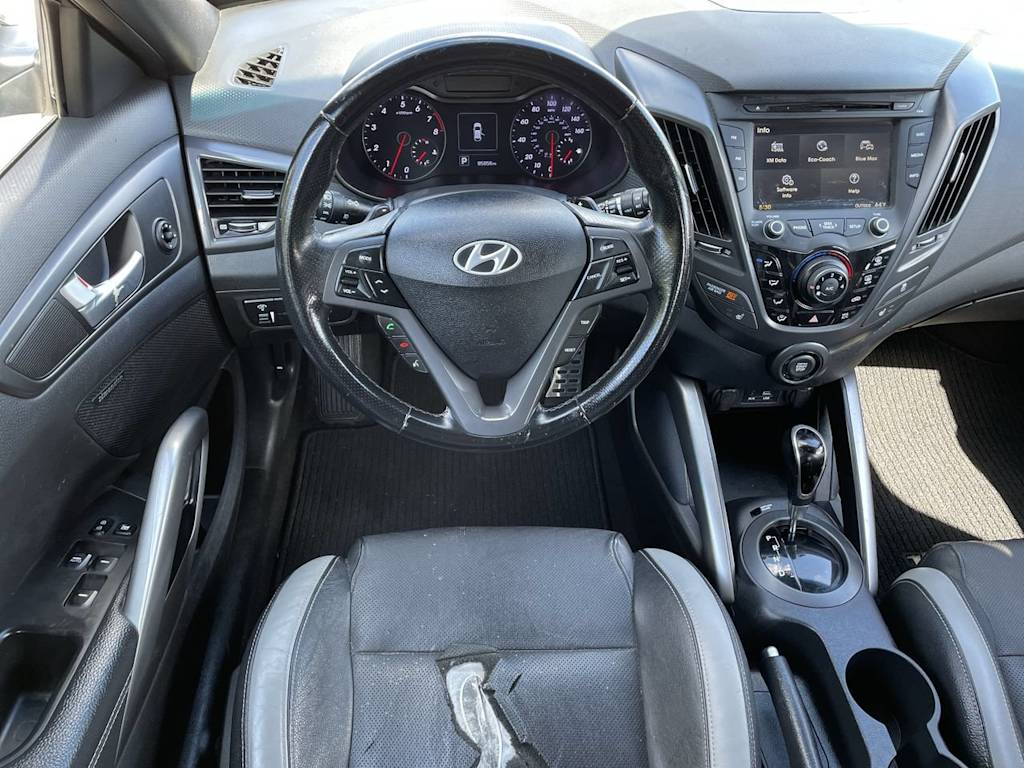 Thumbnail: 2016 Hyundai Veloster - 2