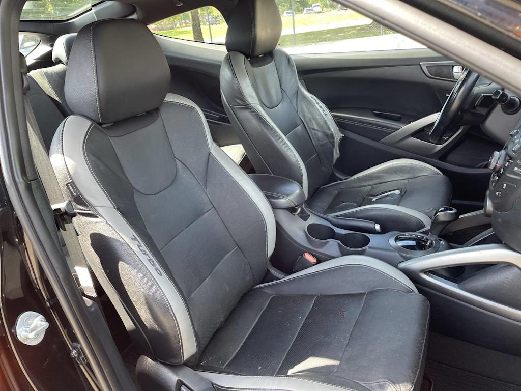 Thumbnail: 2016 Hyundai Veloster - 10