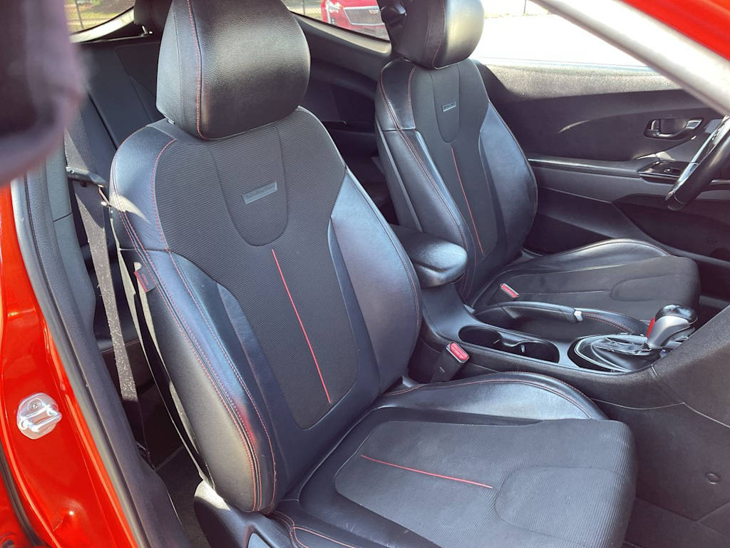 Thumbnail: 2019 Hyundai Veloster - 11