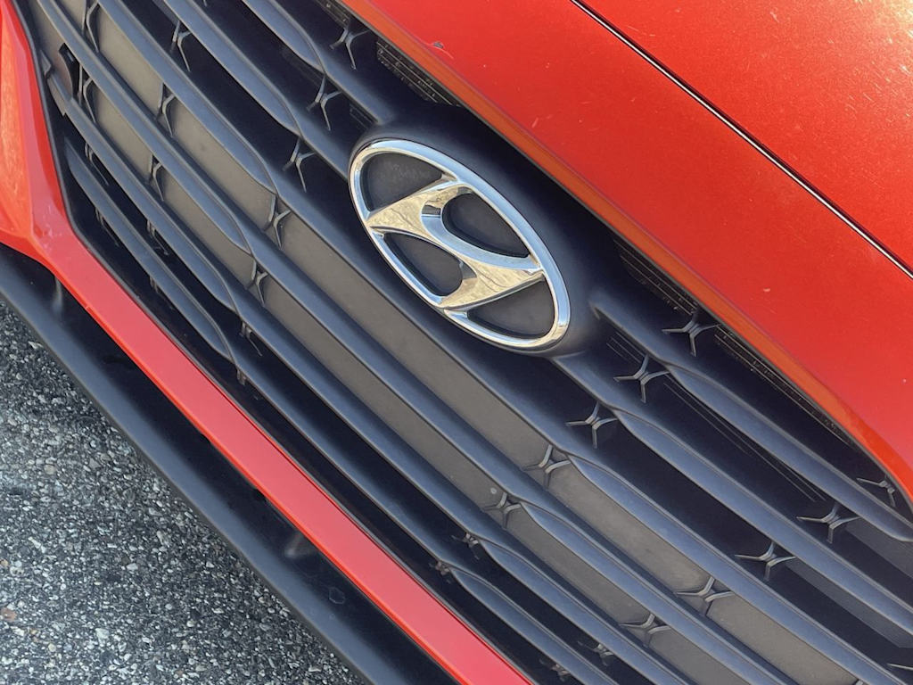 Thumbnail: 2019 Hyundai Veloster - 6