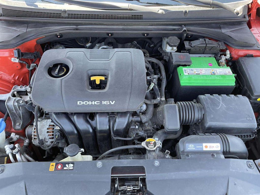 Thumbnail: 2019 Hyundai Veloster - 8