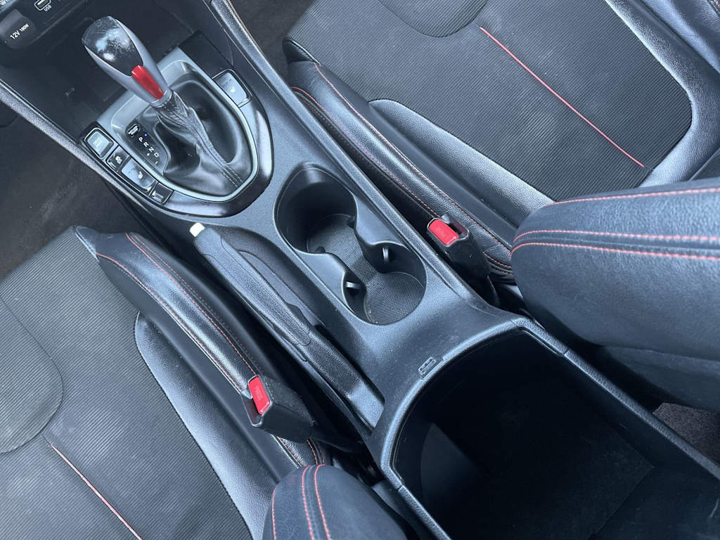 Thumbnail: 2019 Hyundai Veloster - 29