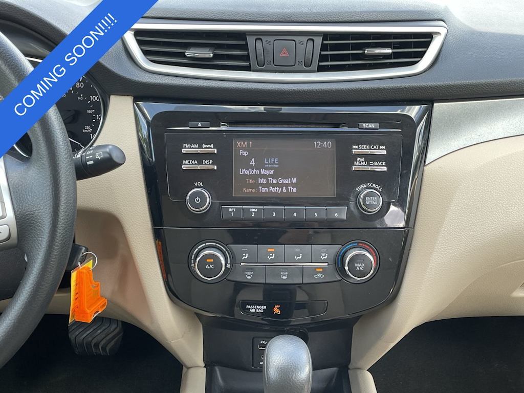 Thumbnail: 2016 Nissan Rogue - 12