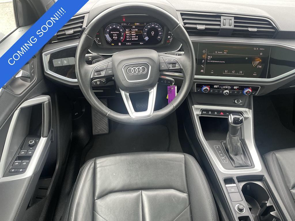 Thumbnail: 2025 Audi Q3 - 2