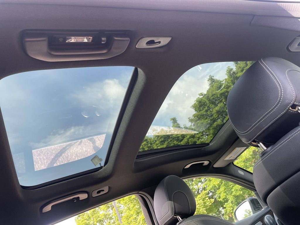Thumbnail: 2019 Mercedes-Benz GLC - 29