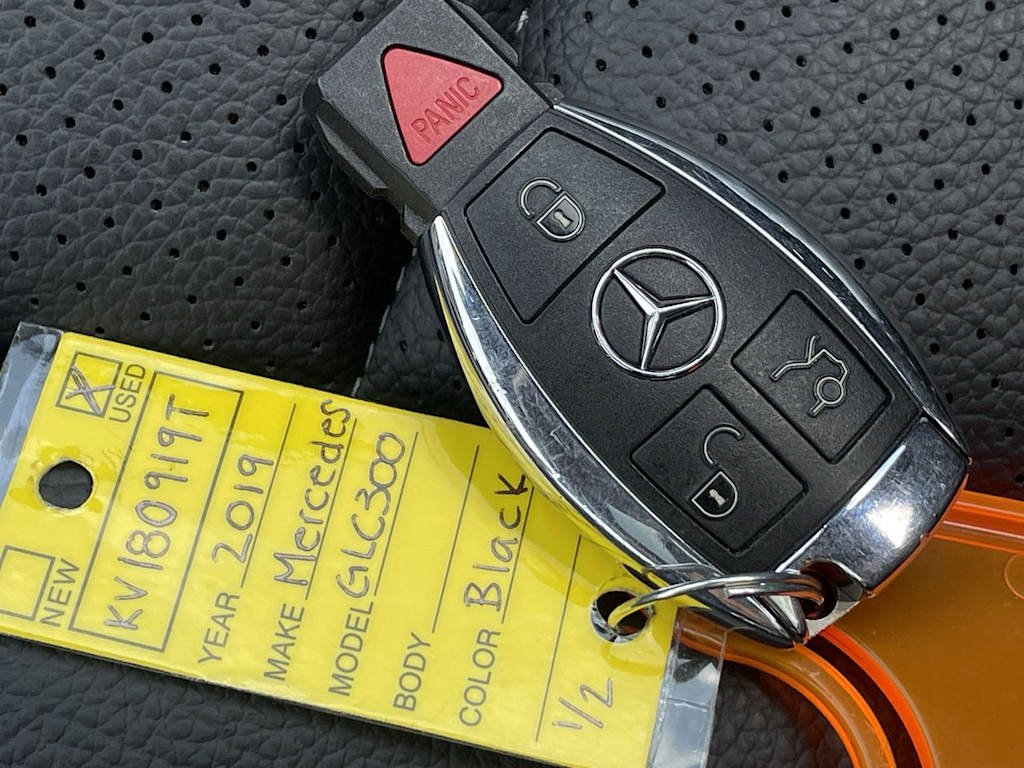 Thumbnail: 2019 Mercedes-Benz GLC - 16