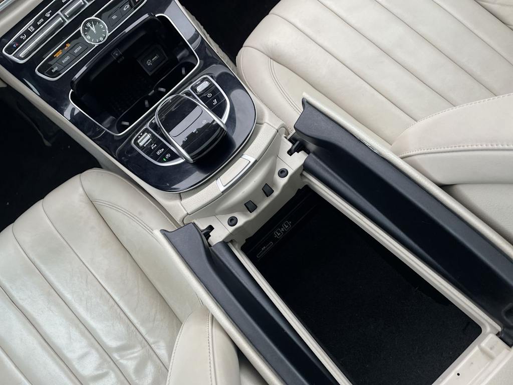 Thumbnail: 2017 Mercedes-Benz E-Class - 13