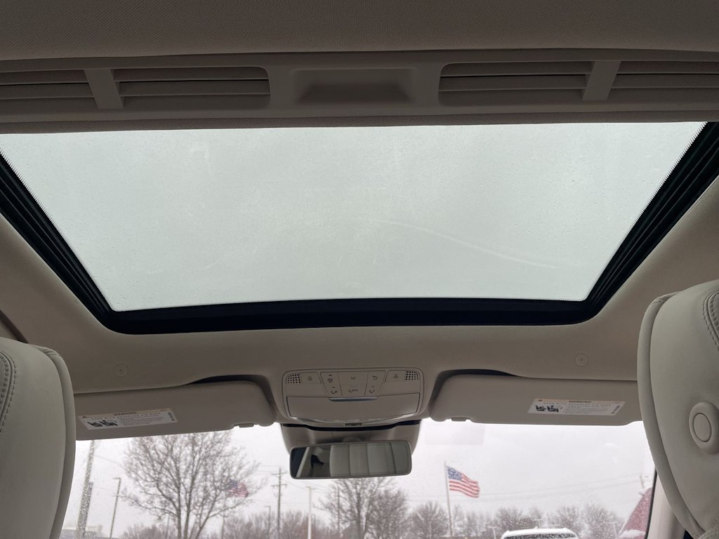 Thumbnail: 2017 Mercedes-Benz E-Class - 29