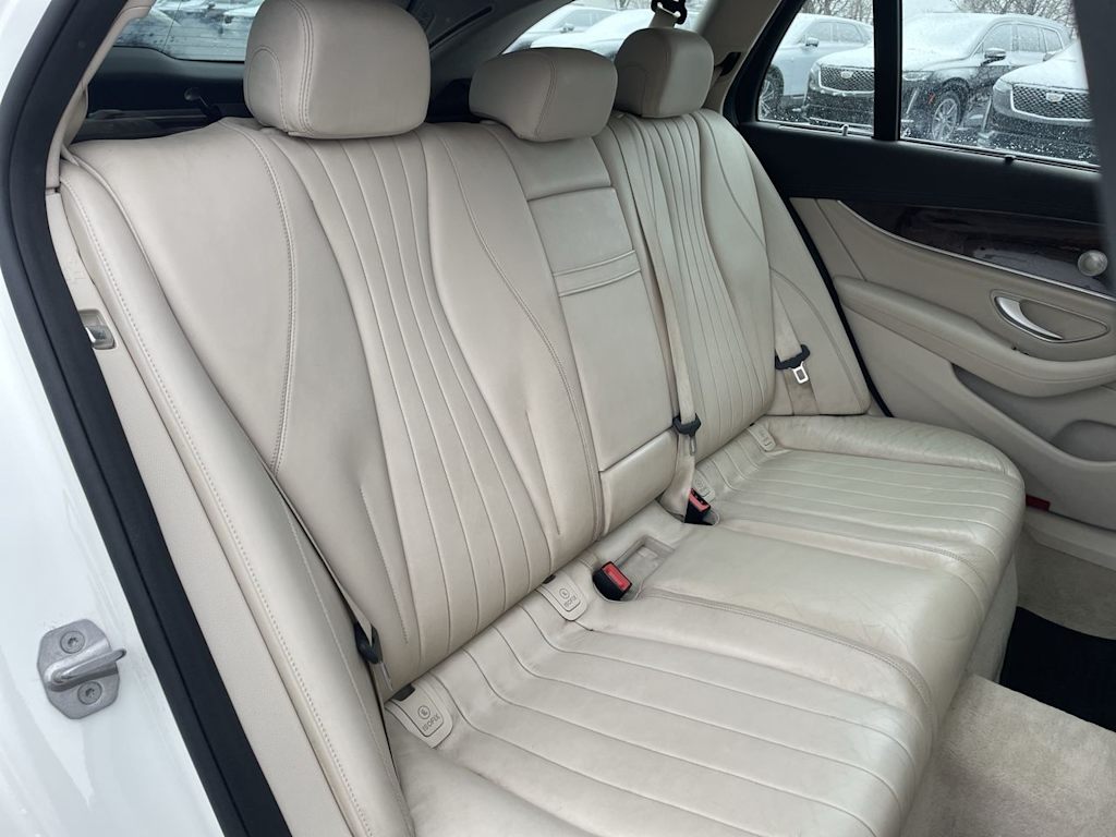 Thumbnail: 2017 Mercedes-Benz E-Class - 11