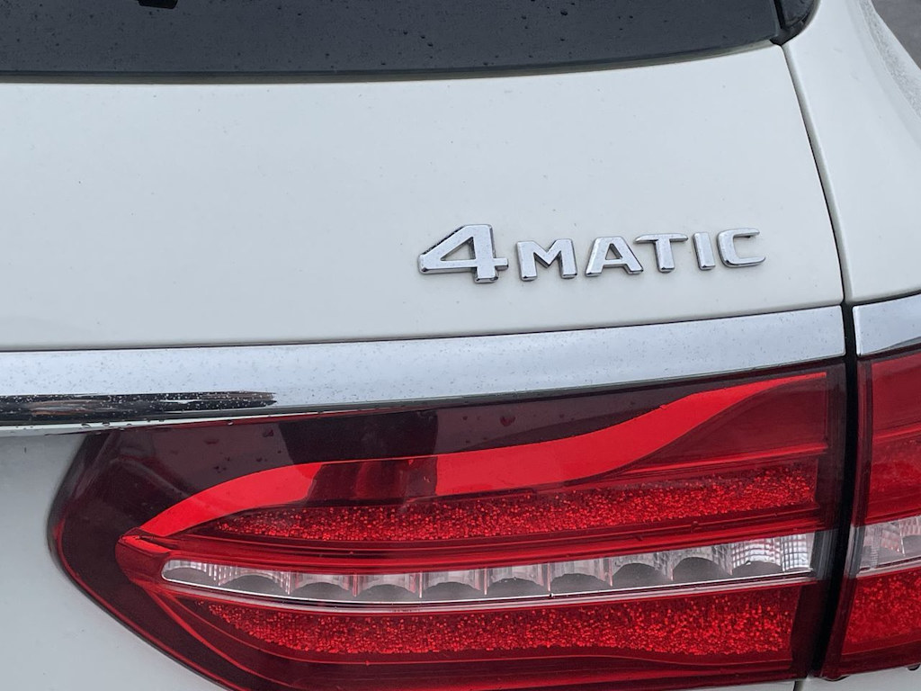 Thumbnail: 2017 Mercedes-Benz E-Class - 40