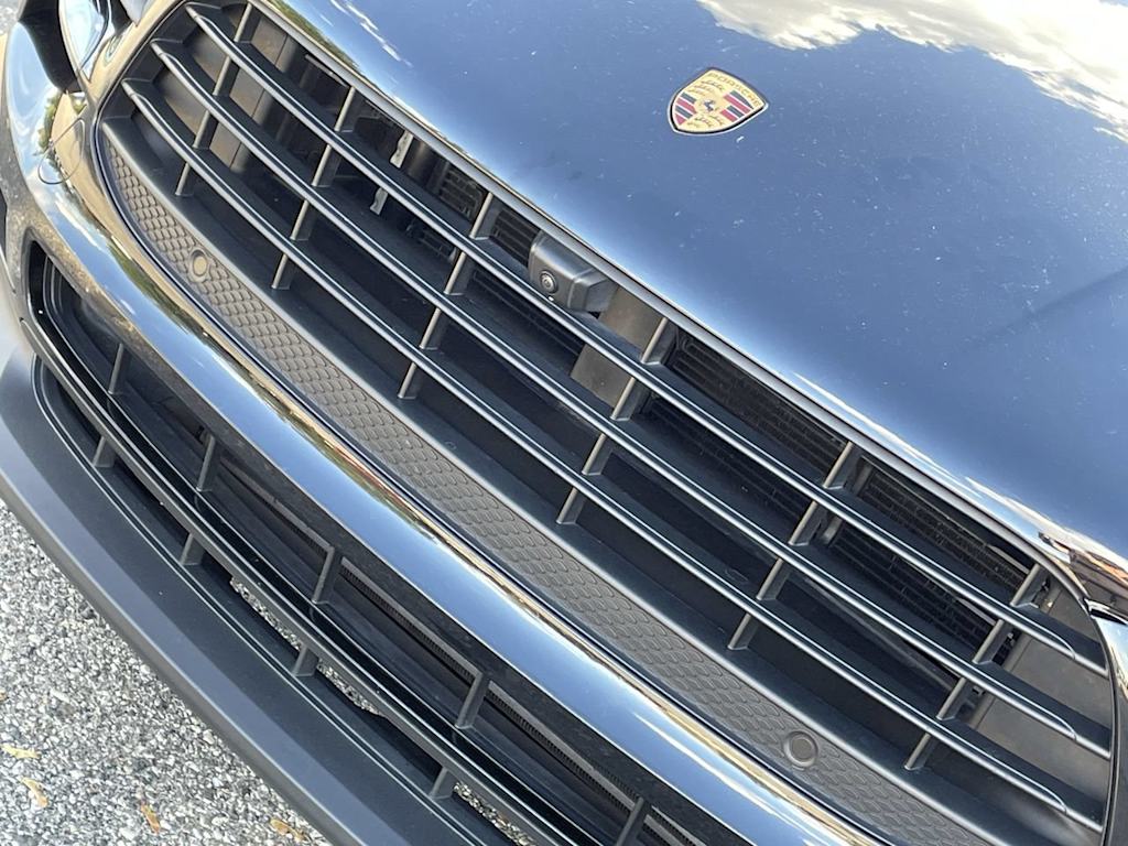 Thumbnail: 2021 Porsche Macan - 7