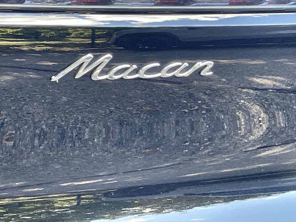 Thumbnail: 2021 Porsche Macan - 39