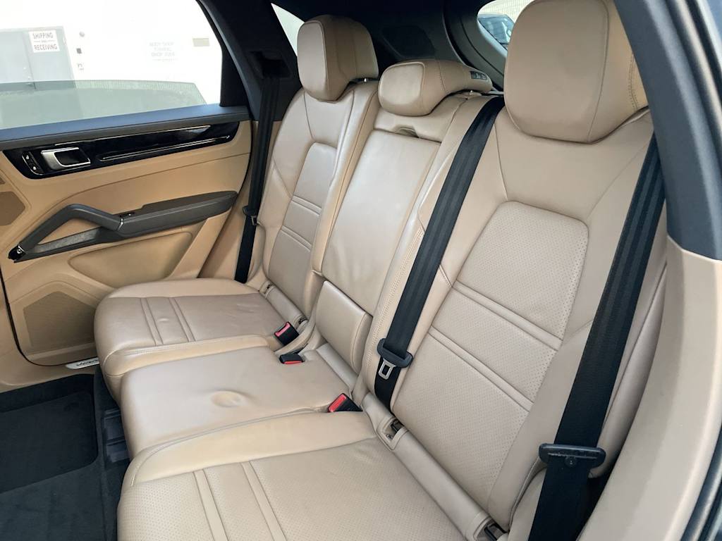 Thumbnail: 2019 Porsche Cayenne - 28