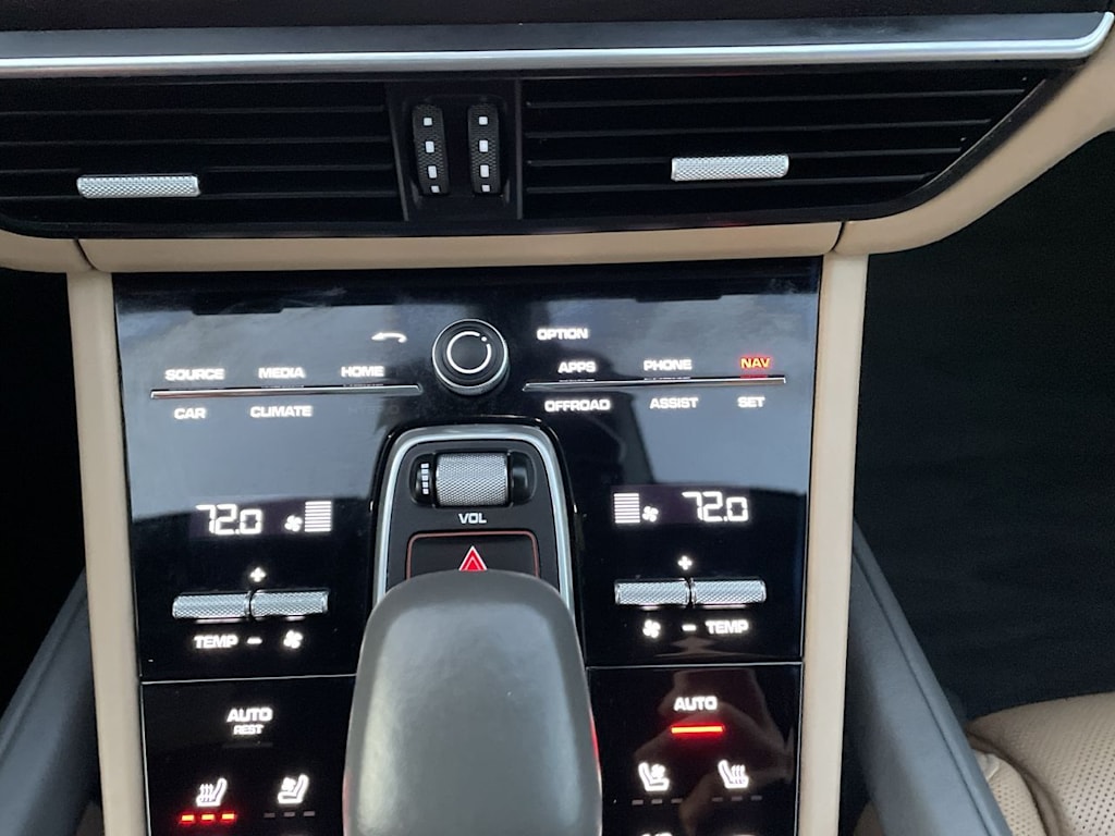 Thumbnail: 2019 Porsche Cayenne - 14