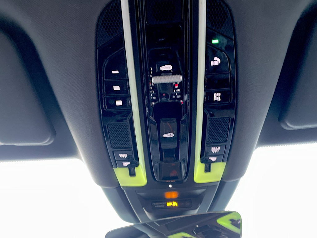 Thumbnail: 2019 Porsche Cayenne - 37