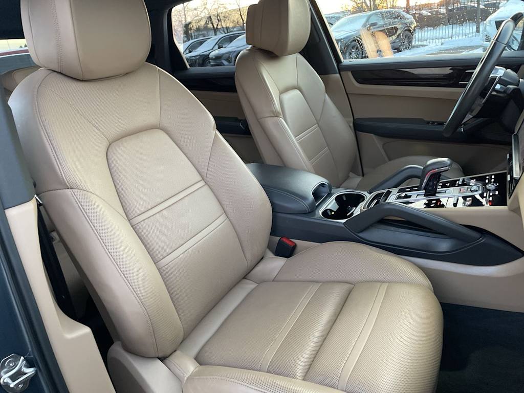 Thumbnail: 2019 Porsche Cayenne - 10