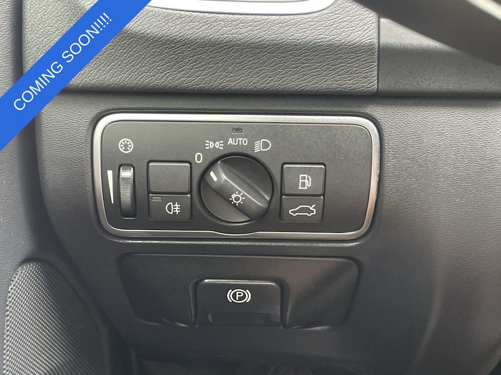 Thumbnail: 2016 Volvo V60 - 30