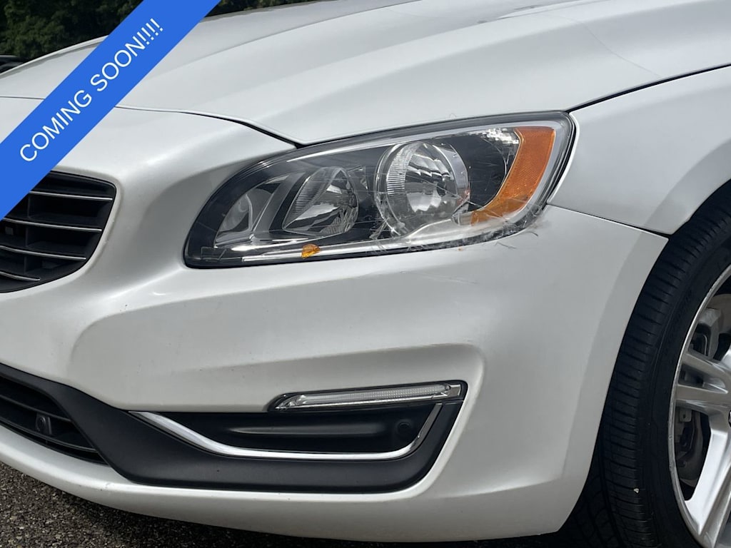 Thumbnail: 2016 Volvo V60 - 36