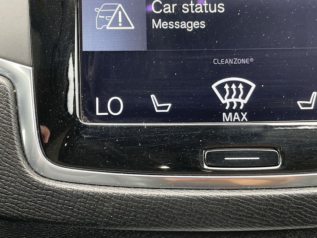 Thumbnail: 2018 Volvo XC90 - 16