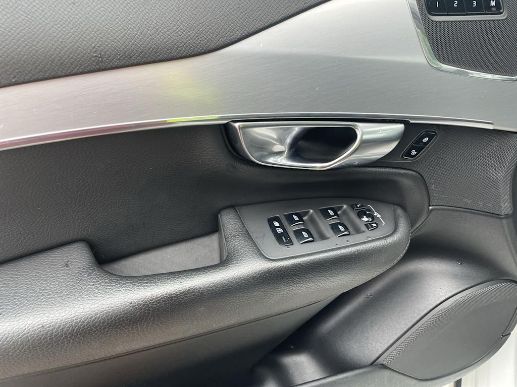 Thumbnail: 2018 Volvo XC90 - 36