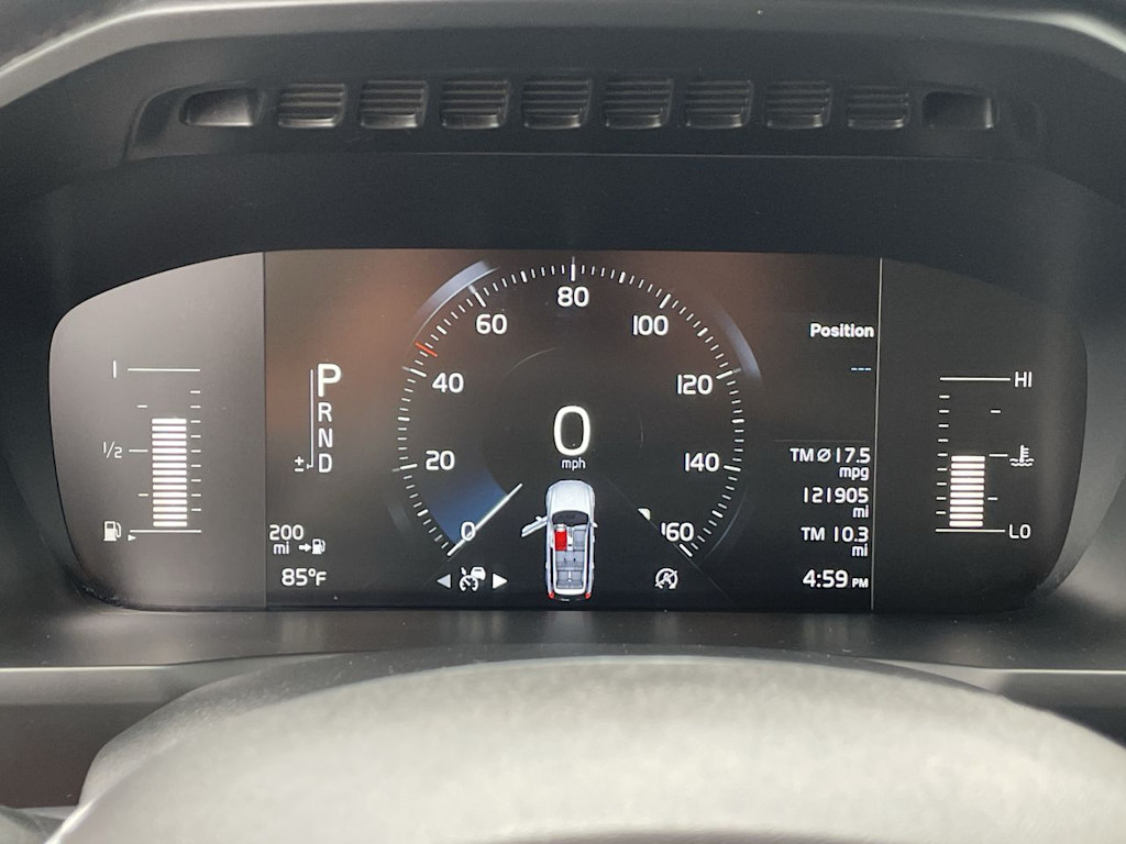 Thumbnail: 2018 Volvo XC90 - 32