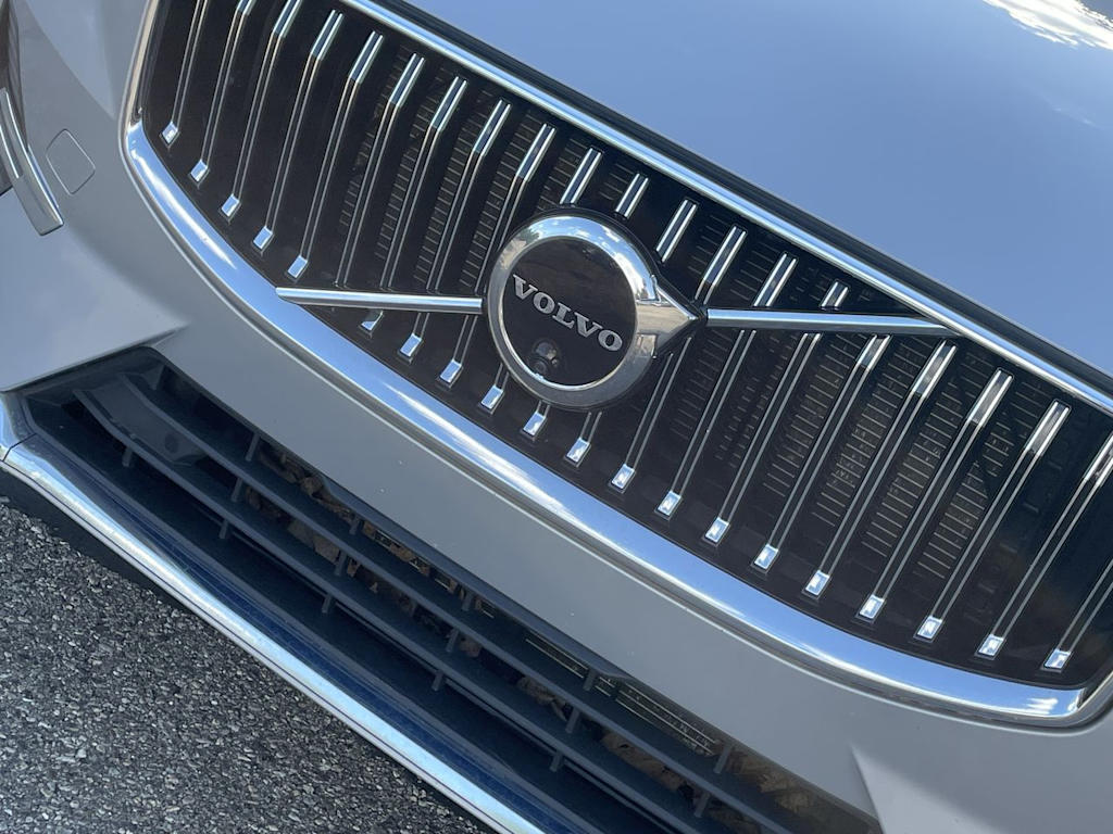Thumbnail: 2023 Volvo XC60 - 5