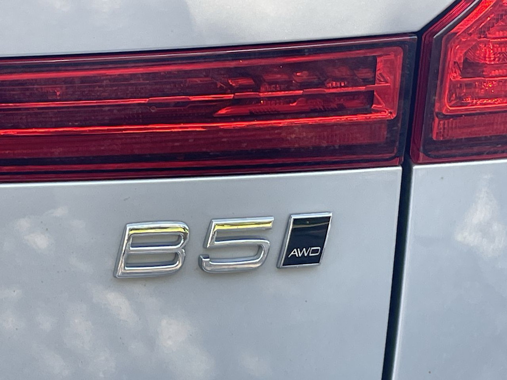 Thumbnail: 2023 Volvo XC60 - 44