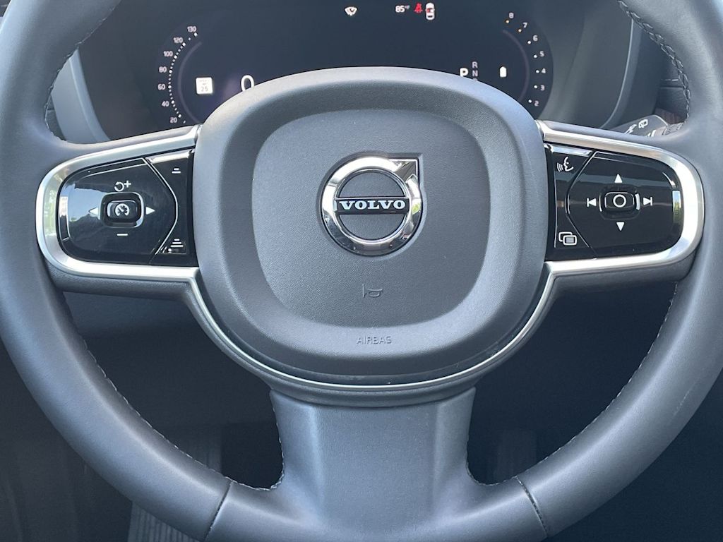 Thumbnail: 2023 Volvo XC60 - 29