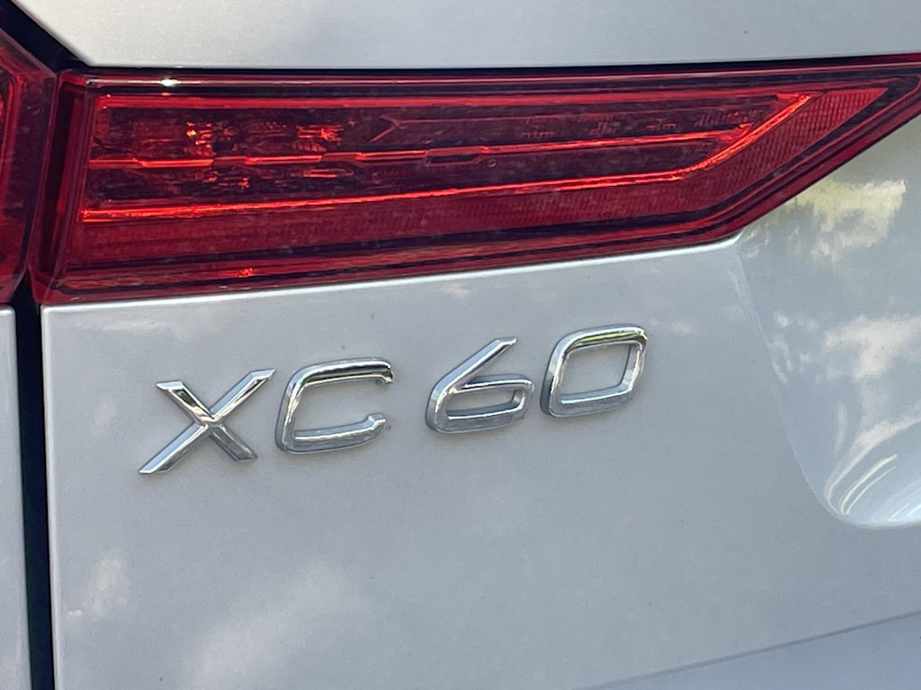 Thumbnail: 2023 Volvo XC60 - 43