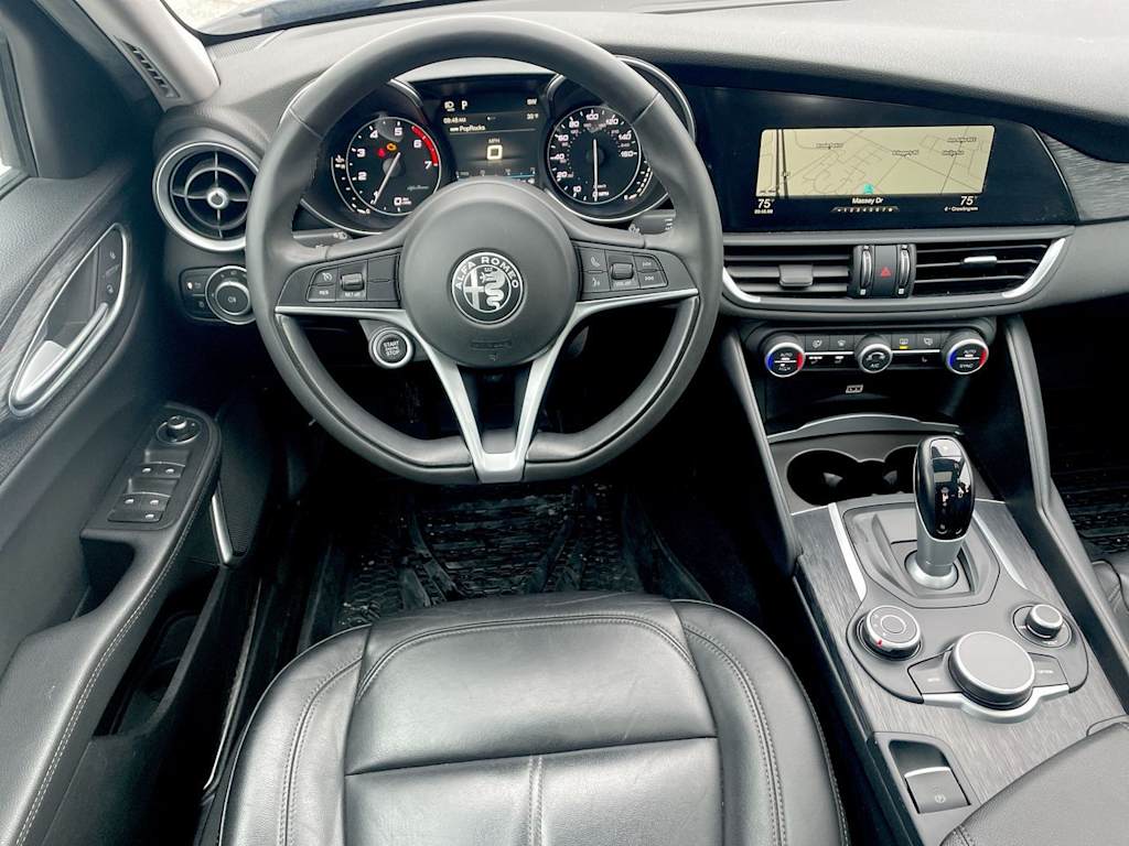 Thumbnail: 2019 Alfa Romeo Giulia - 2