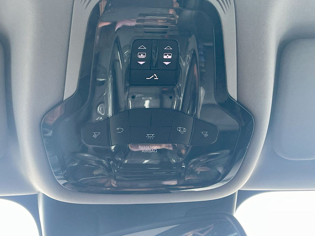 Thumbnail: 2019 Alfa Romeo Giulia - 35