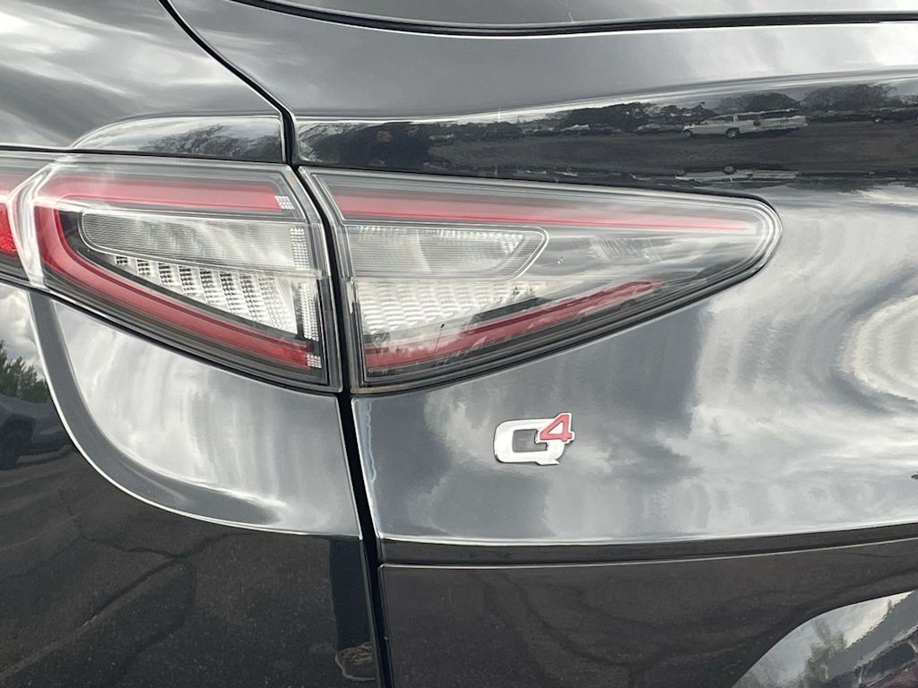 Thumbnail: 2024 Alfa Romeo Stelvio - 41